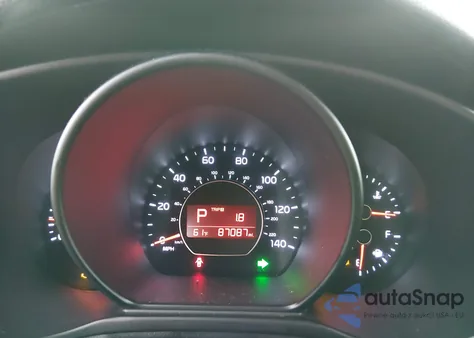 2015 Kia Soul z USA, uszkodzony, nr VIN KNDJN2A2XF7207898